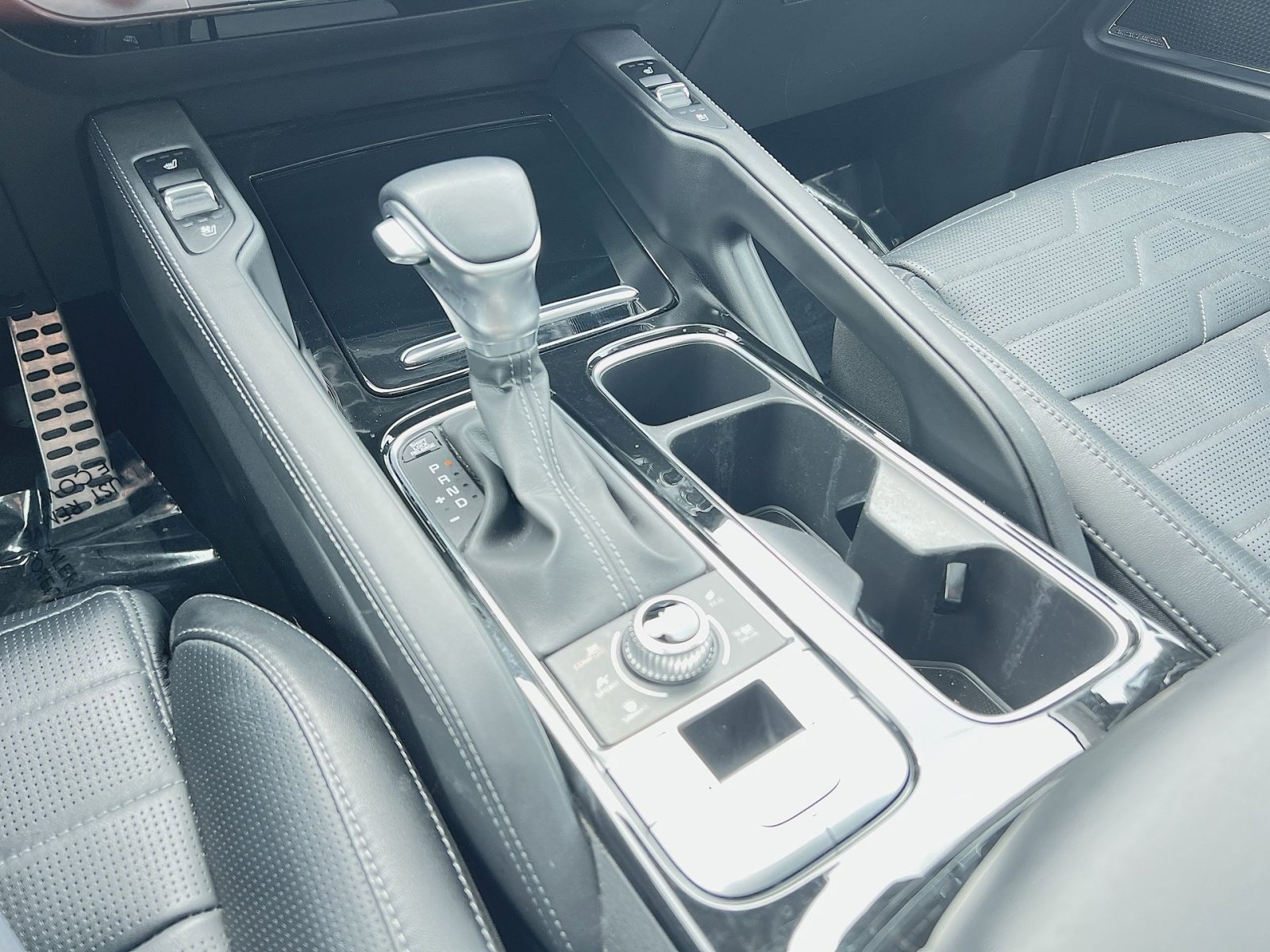 Used 2022 Kia Telluride SX w/ SX Prestige Package image 22