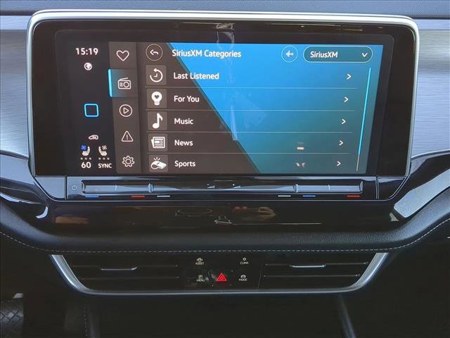 Used 2025 Volkswagen Atlas Cross Sport SE image 14