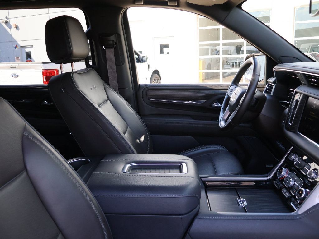 Used 2024 GMC Yukon XL Denali w/ Max Trailering Package AWD/4WD image 10