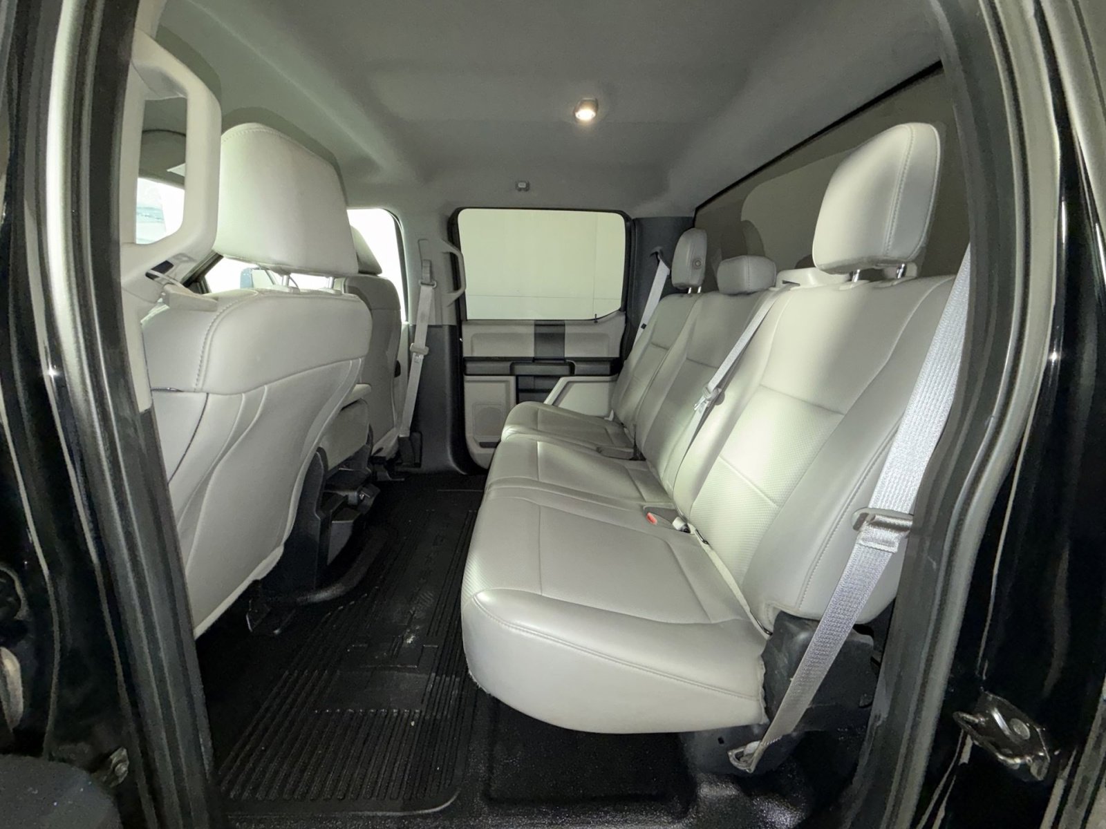 Used 2018 Ford F350 XL image 23