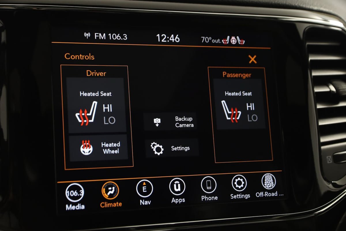 Used 2021 Jeep Grand Cherokee Limited AWD/4WD image 9