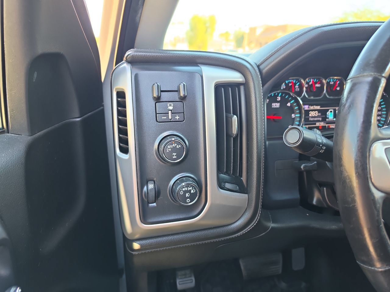 Used 2017 GMC Sierra 1500 SLT AWD/4WD image 18