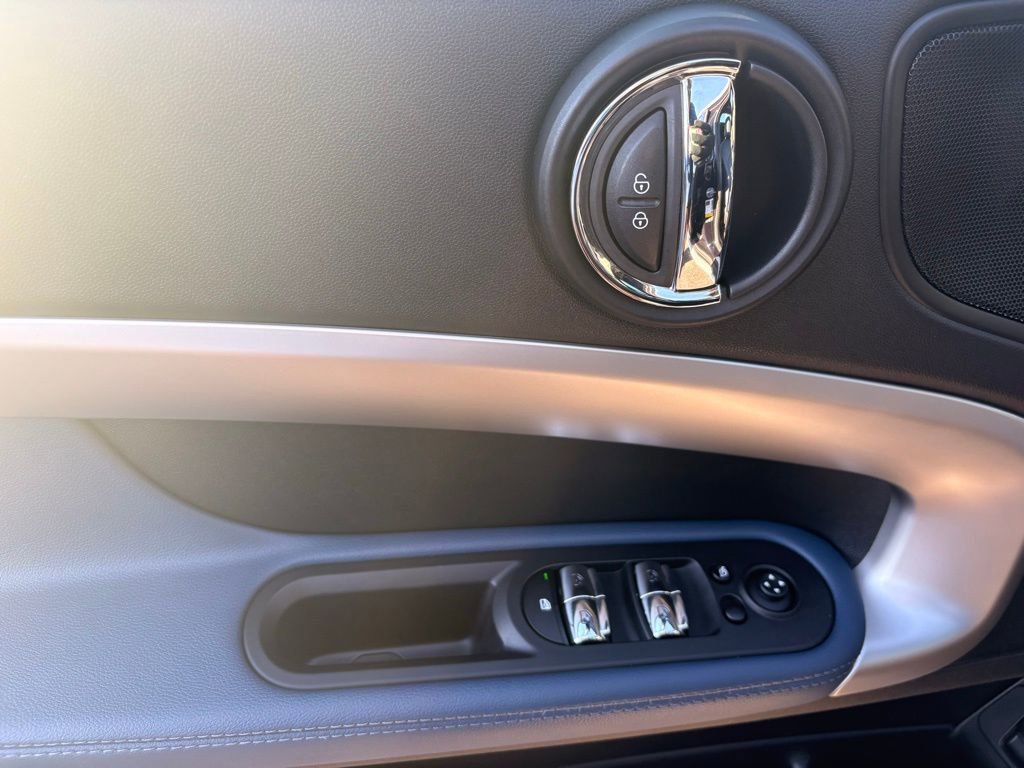 Used 2023 MINI Cooper Countryman S image 32