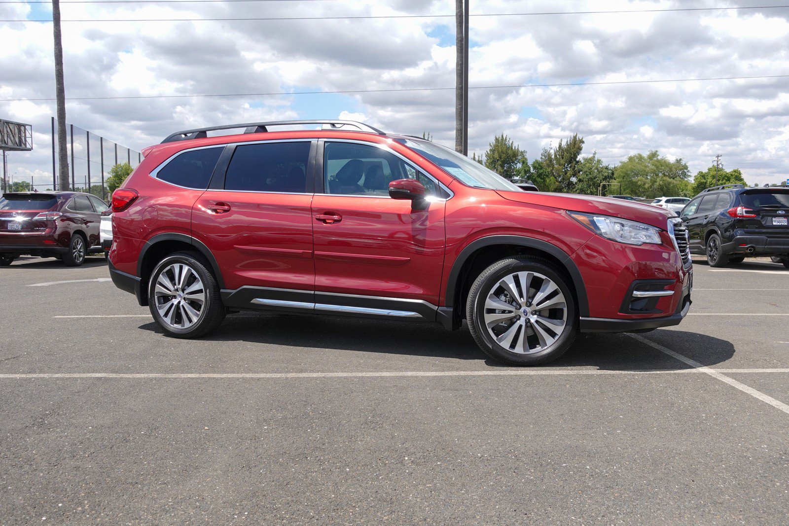 Certified 2021 Subaru Ascent Limited w/ Technology Package AWD/4WD image 4
