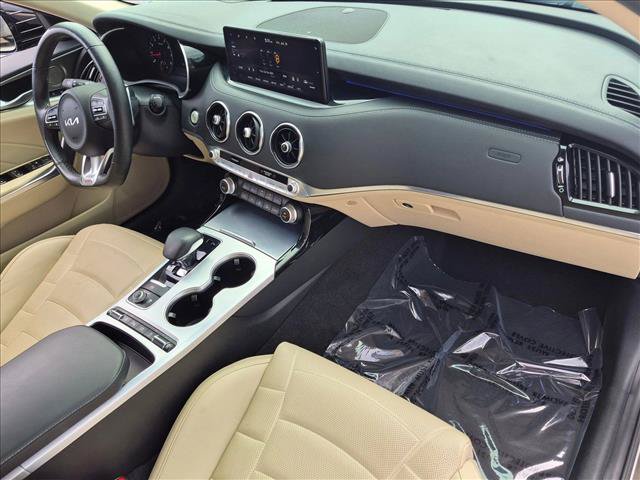 Used 2022 Kia Stinger GT2 image 23