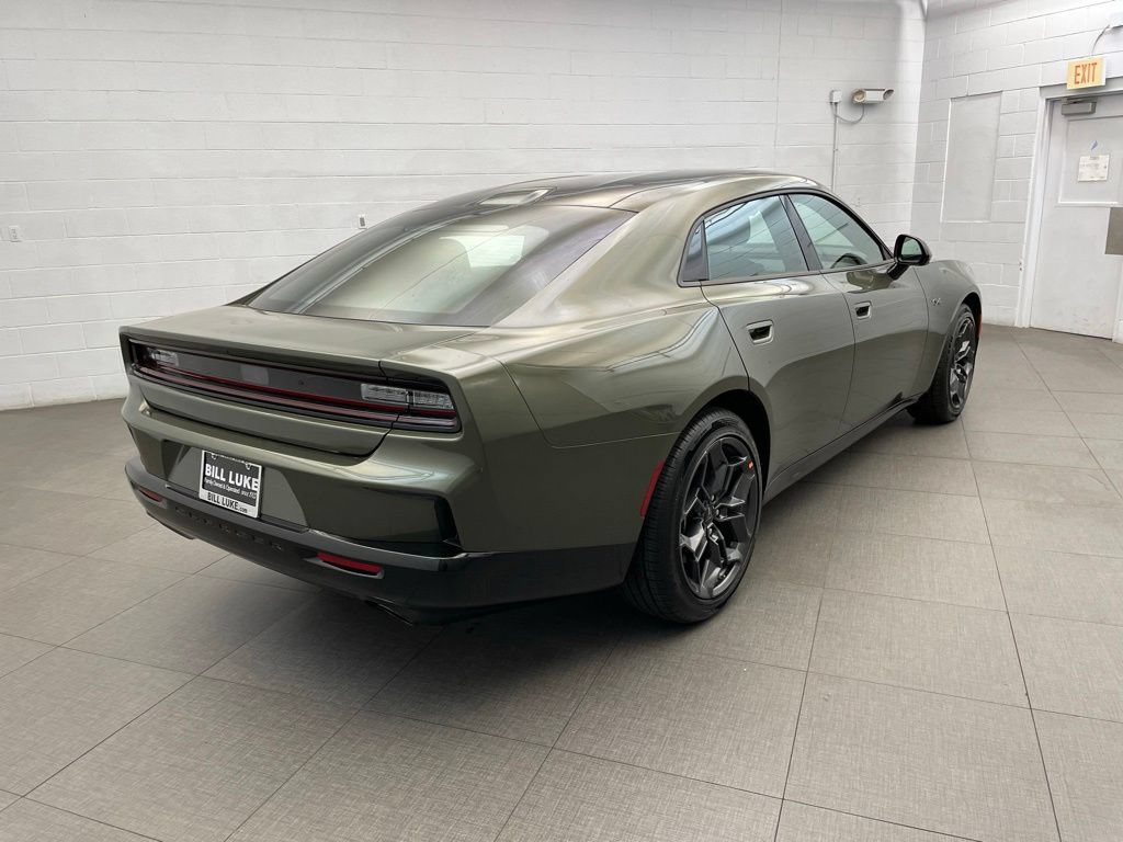 New 2026 Dodge Charger R/T w/ Blacktop Package AWD/4WD image 4