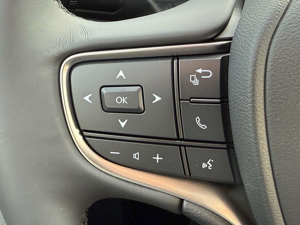 New 2025 Lexus UX 300h AWD image 18