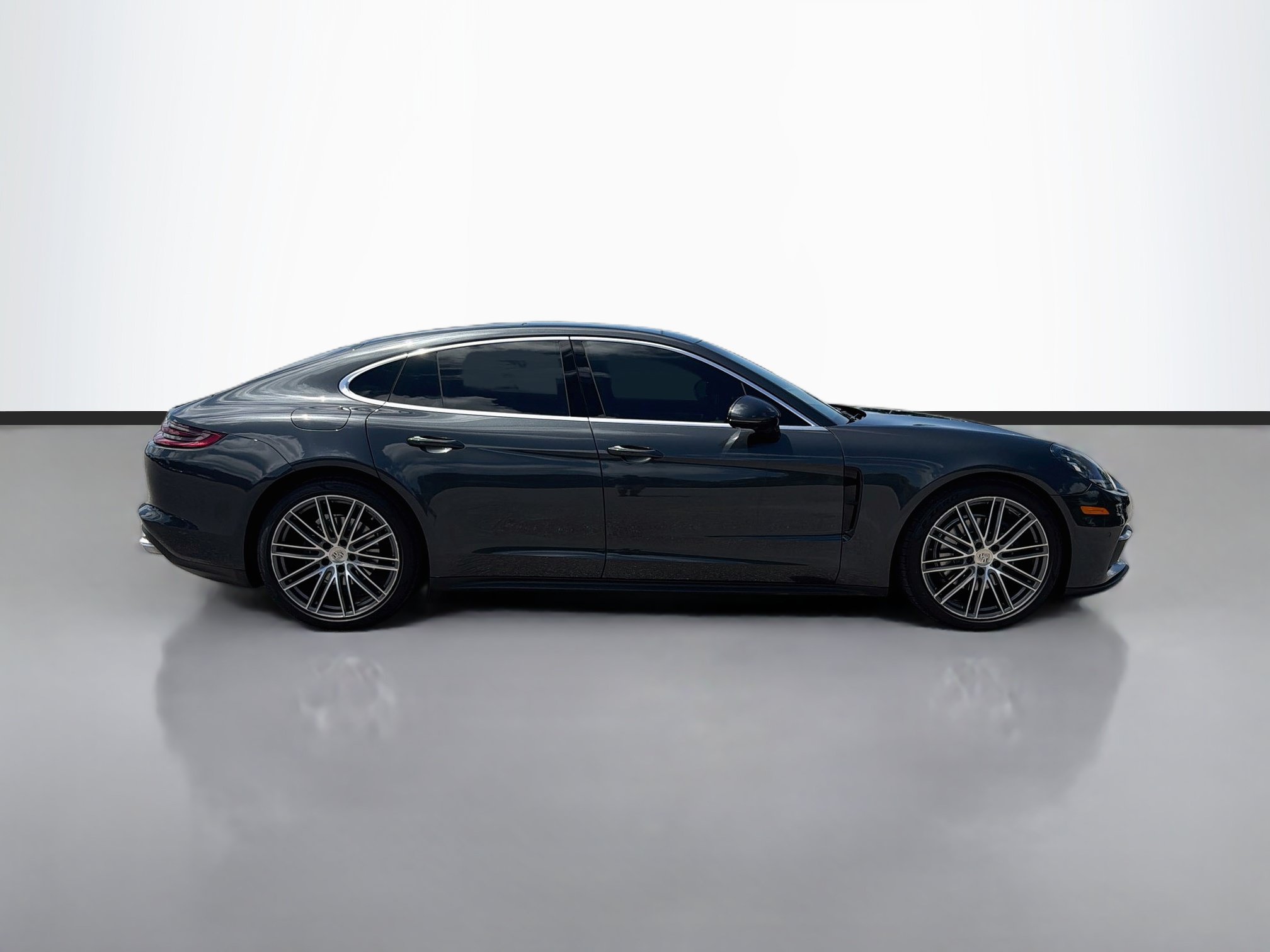 Used 2020 Porsche Panamera 4 AWD/4WD image 6