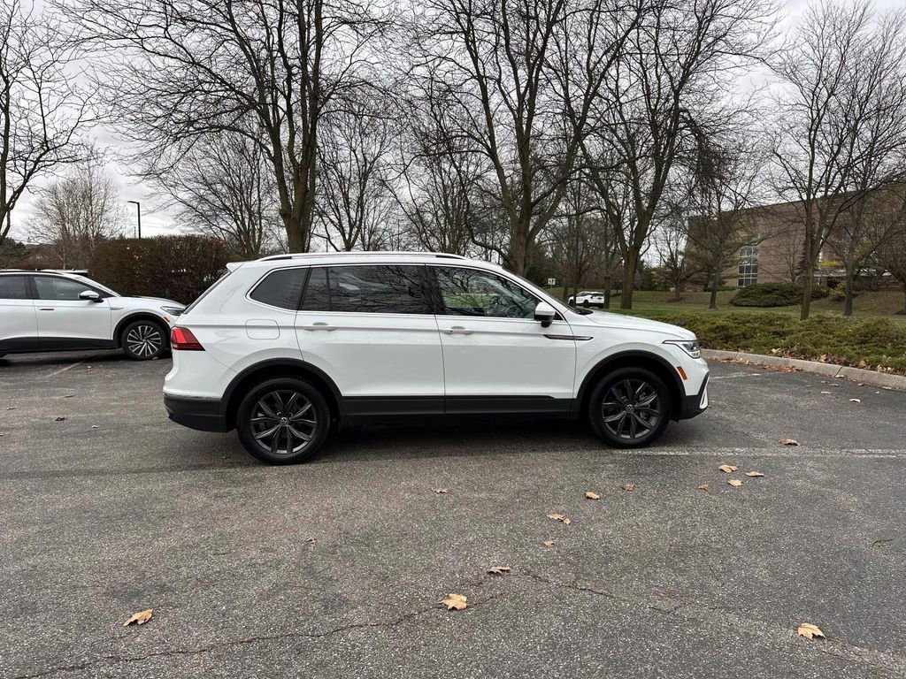 Used 2022 Volkswagen Tiguan SE image 8