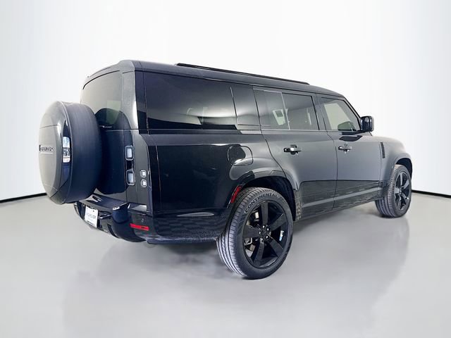 New 2026 Land Rover Defender 130 X-Dynamic SE AWD/4WD image 5