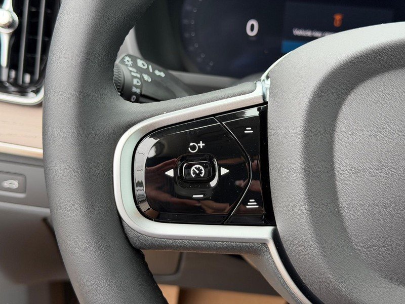 New 2026 Volvo XC90 B6 Plus w/ Protection Package AWD/4WD image 11
