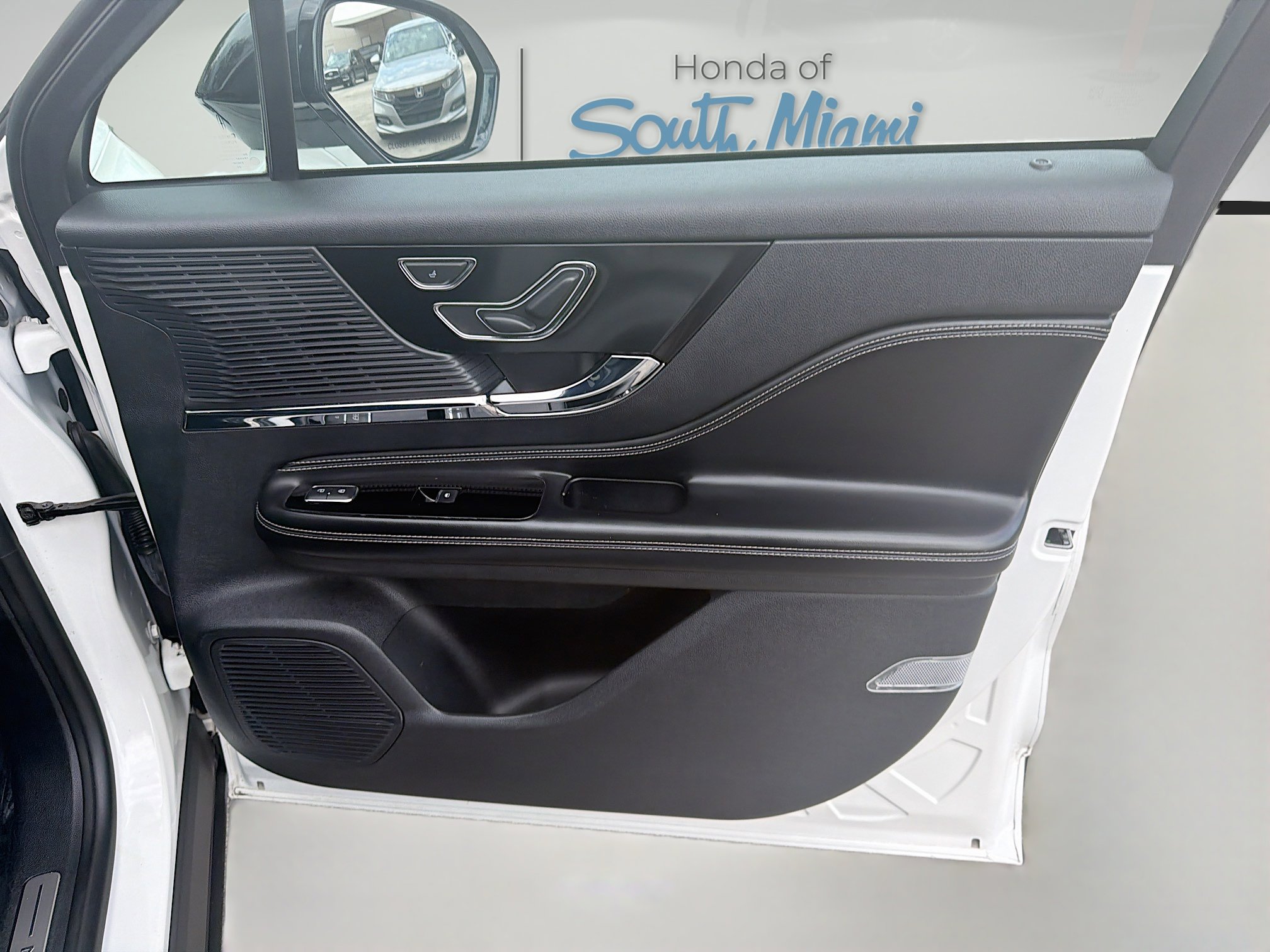 Used 2020 Lincoln Corsair FWD image 32