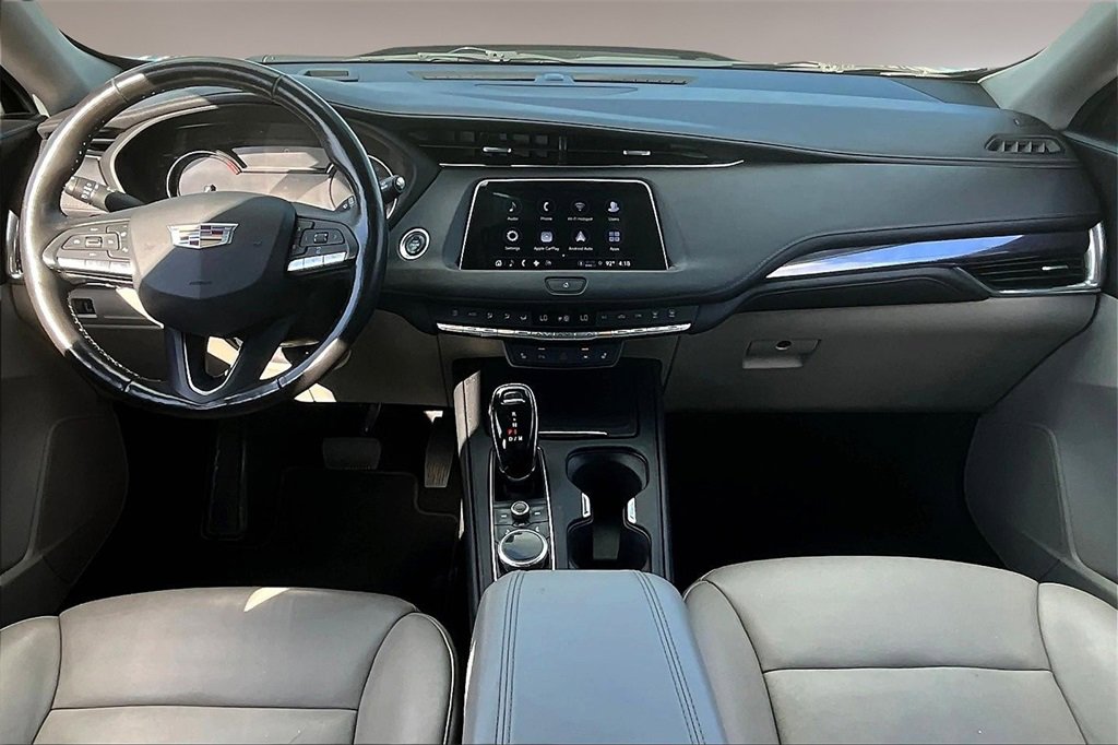 Certified 2023 Cadillac XT4 Luxury w/ Cold Weather Package image 15