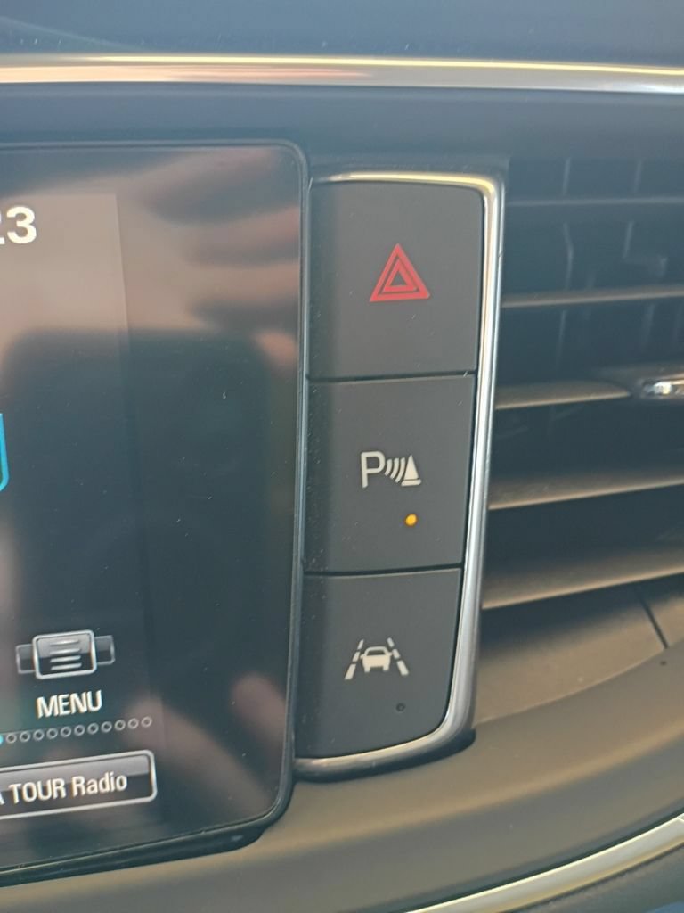 Used 2019 Buick Enclave Premium w/ Experience Buick Package AWD/4WD image 23