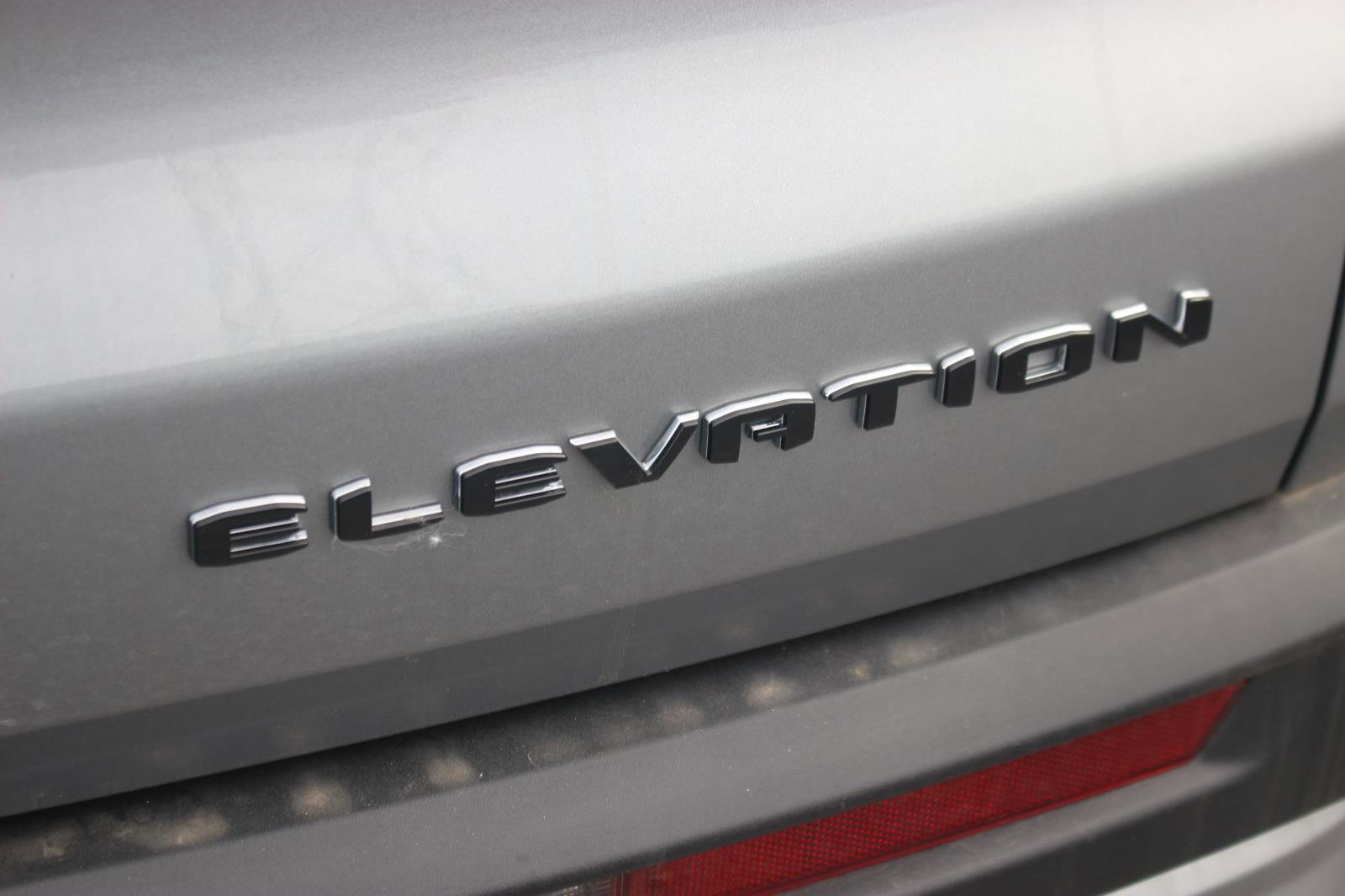 New 2025 GMC Acadia Elevation image 11