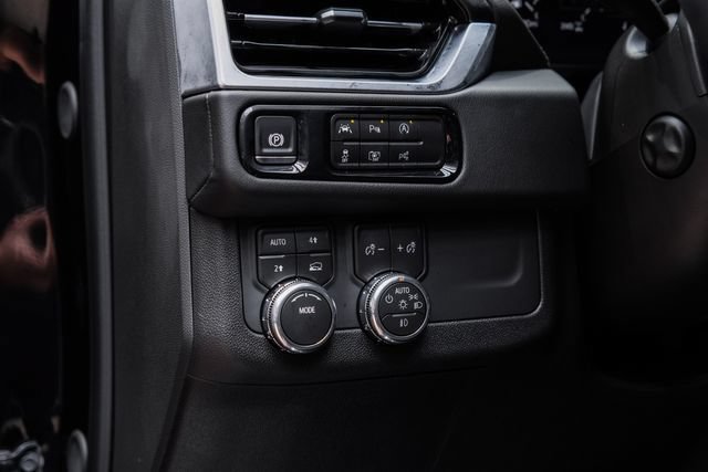Used 2026 GMC Yukon Denali w/ Sun & Power Step Package AWD/4WD image 61