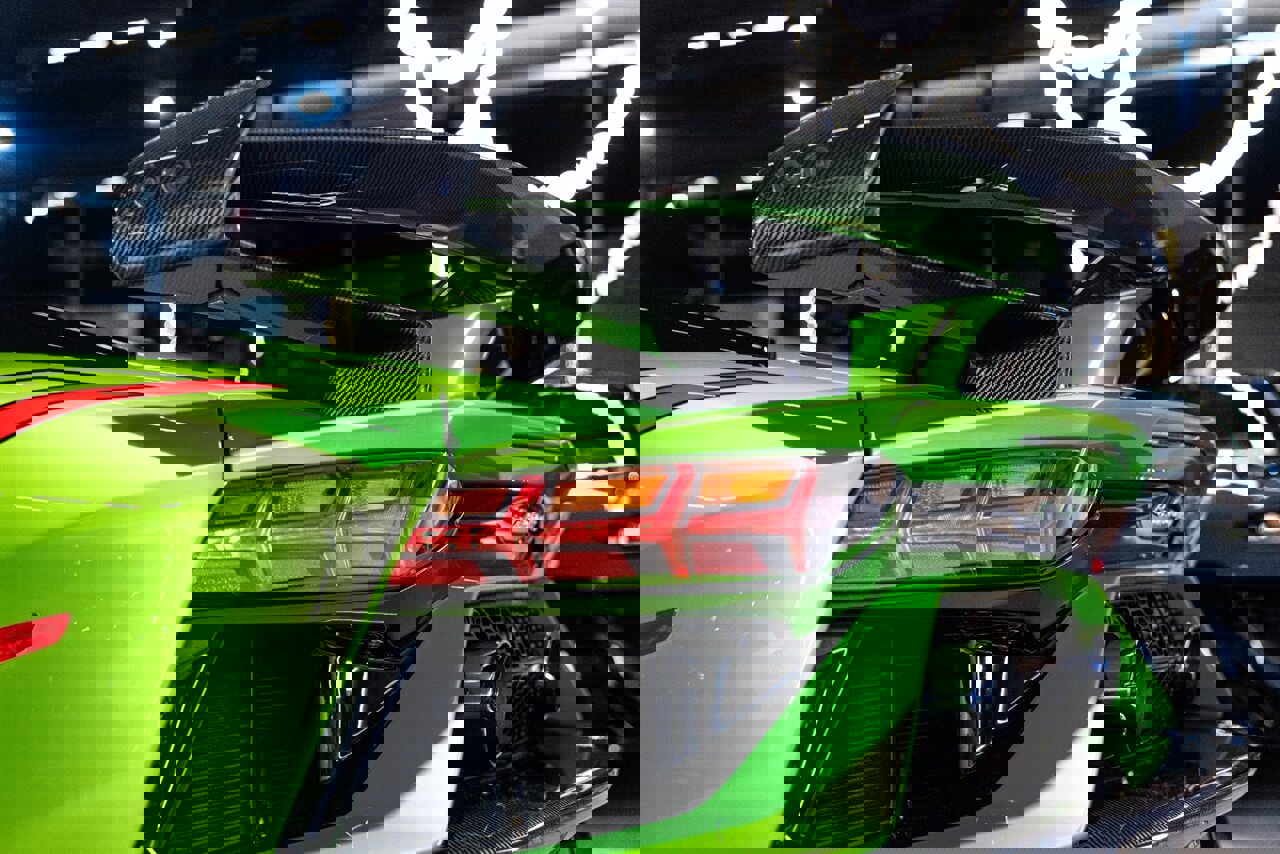 Used 2021 Lamborghini Aventador SVJ image 24