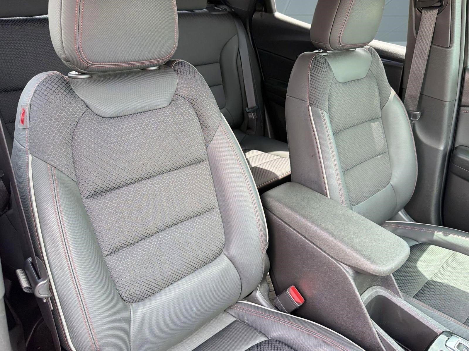 Used 2023 Chevrolet TrailBlazer RS w/ Sun and Liftgate Package FWD image 24