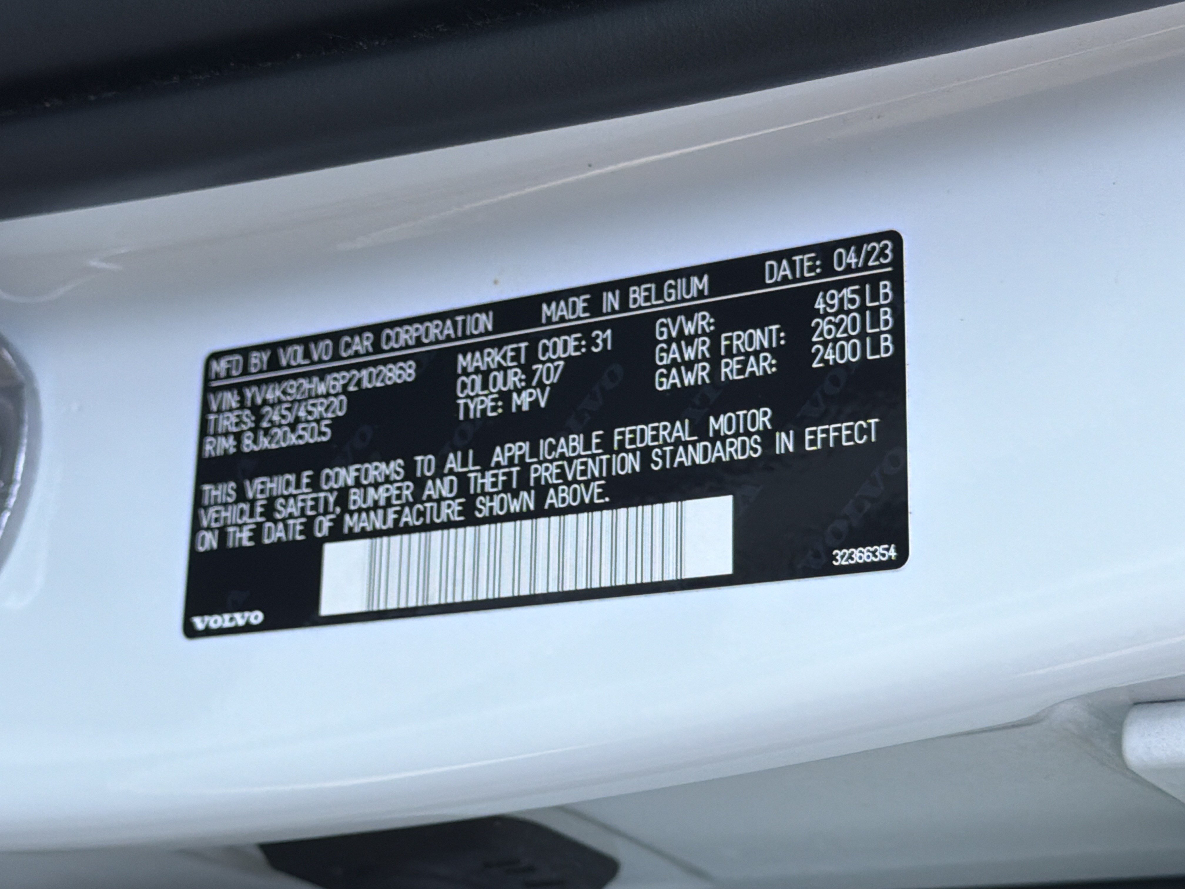 Certified 2023 Volvo XC40 B4 Plus w/ Protection Package Premier FWD image 37