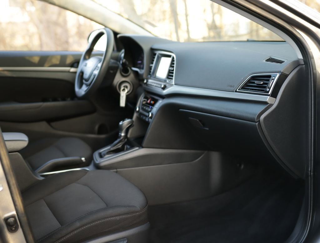 Used 2018 Hyundai Elantra SEL image 28