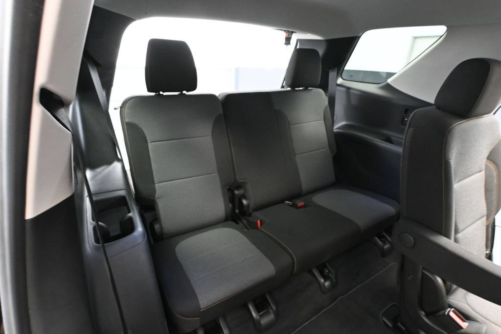 Used 2021 Chevrolet Traverse LT AWD/4WD image 39