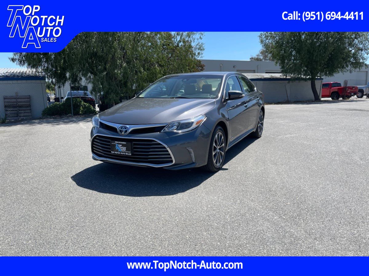 Used 2018 Toyota Avalon XLE Premium w/ Preferred Accessory Package FWD image 1