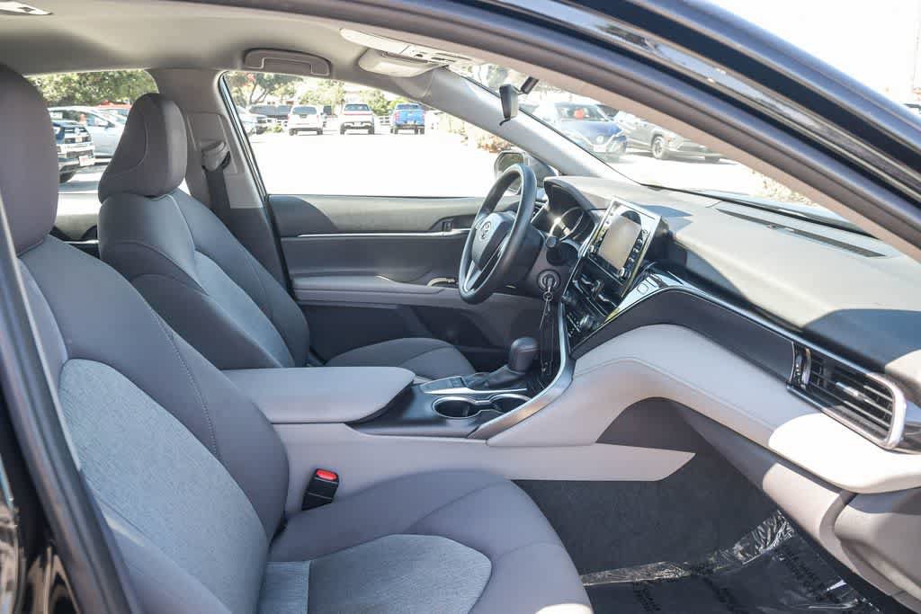 Used 2023 Toyota Camry LE FWD image 15