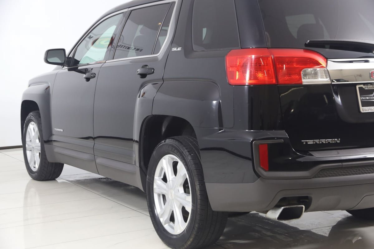 Used 2017 GMC Terrain SLE FWD image 21