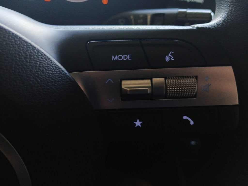Used 2026 Hyundai Sonata SE FWD image 17