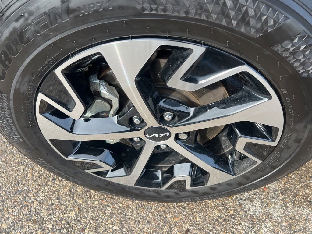 Certified 2024 Kia Sportage EX image 42