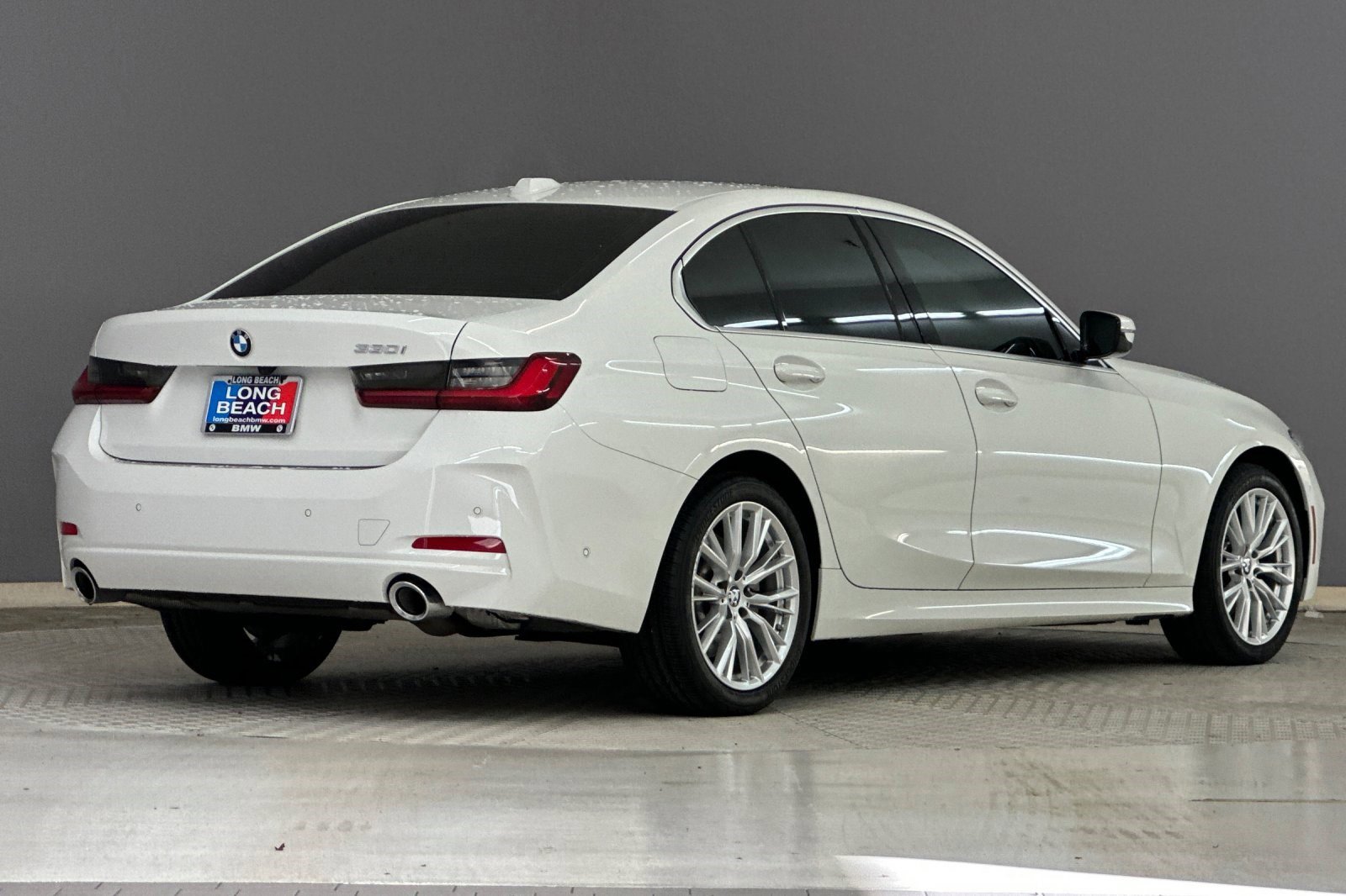 Certified 2024 BMW 330i Sedan w/ Convenience Package image 8