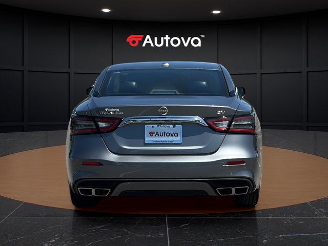 Used 2023 Nissan Maxima SV w/ Floor Mat Group FWD image 4