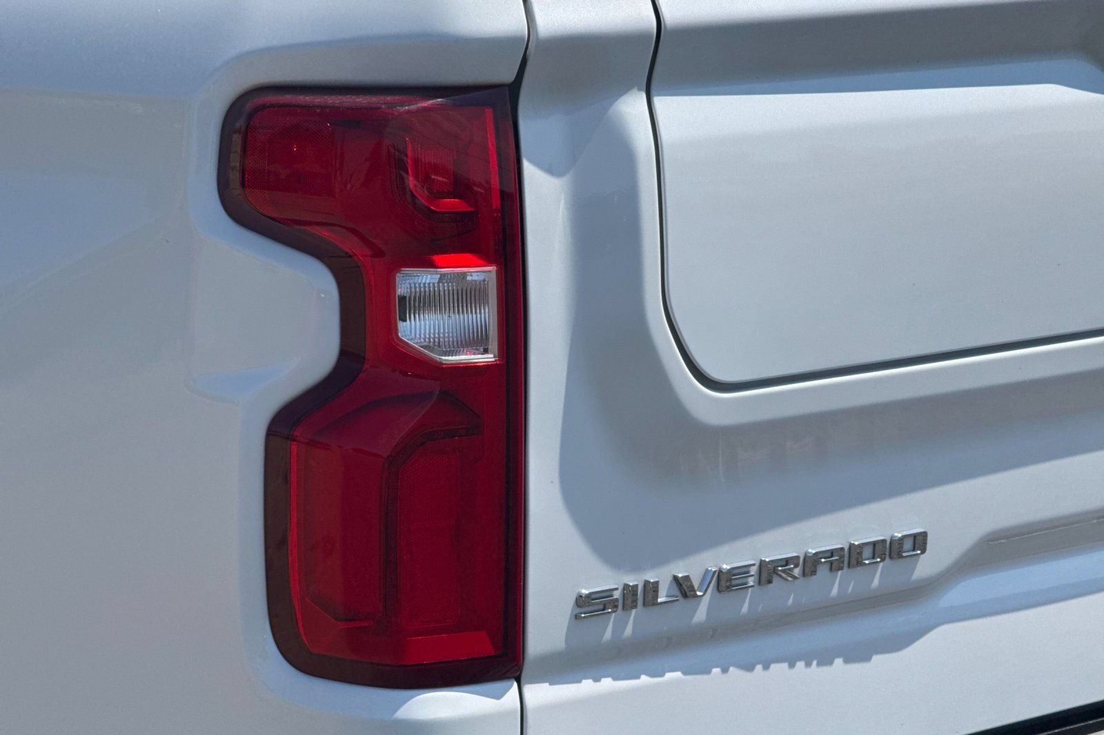 Used 2023 Chevrolet Silverado 1500 High Country AWD/4WD image 47