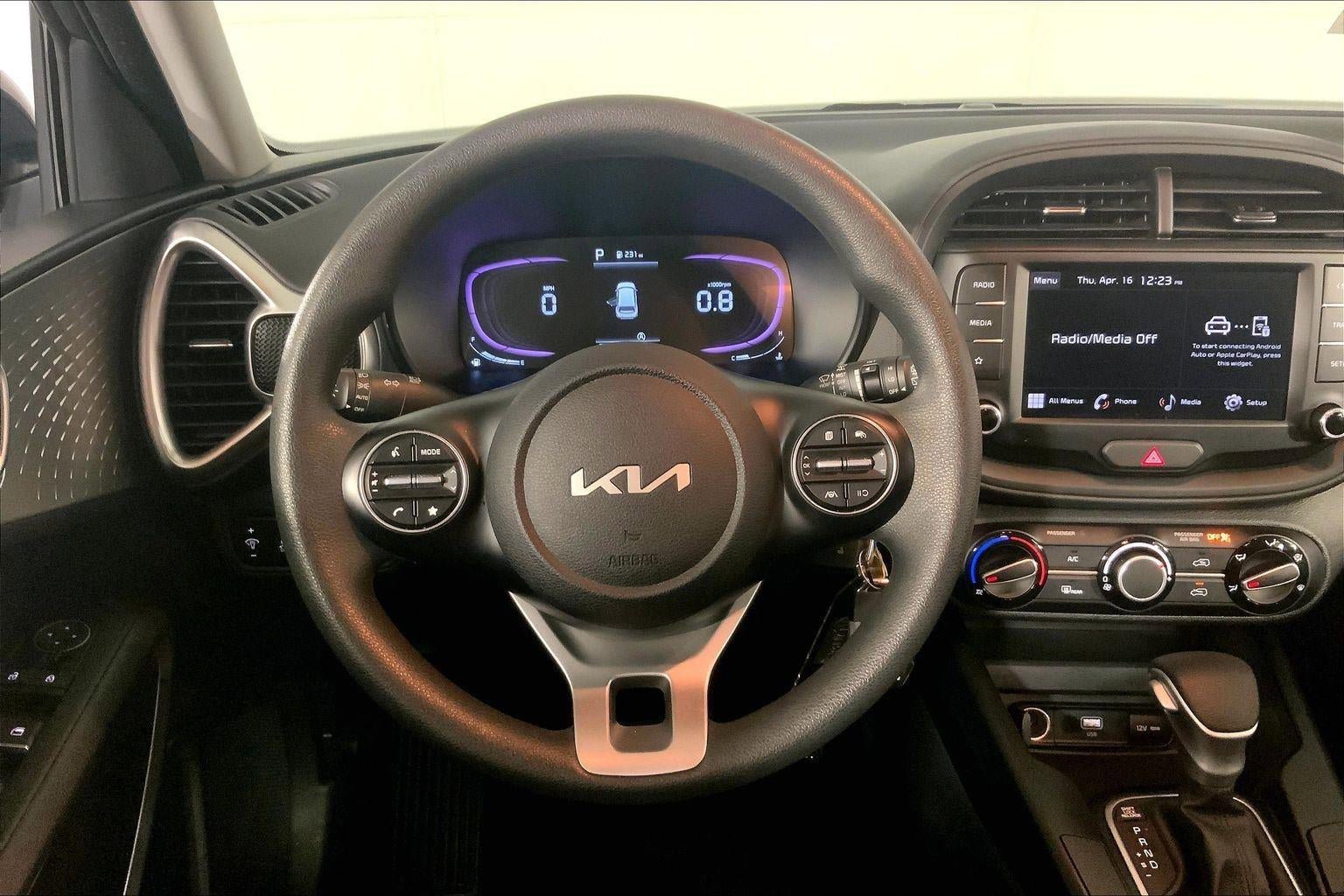 Certified 2025 Kia Soul LX FWD image 5
