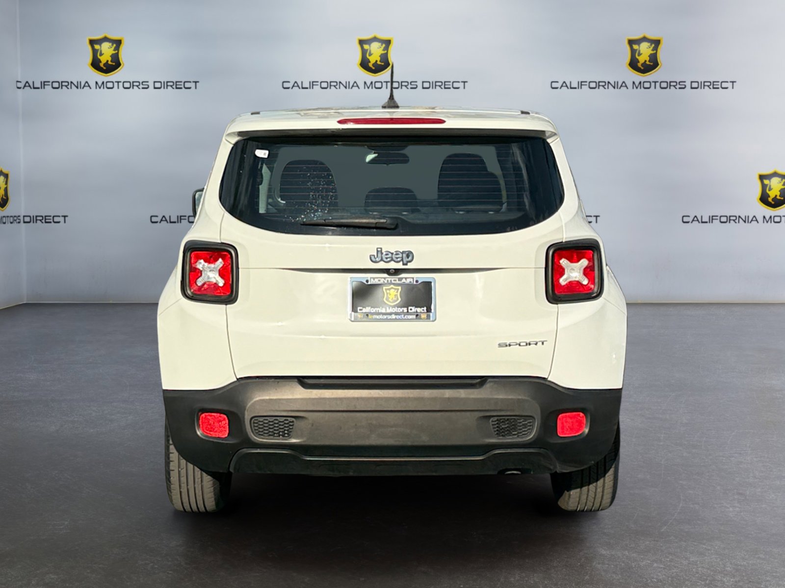 Used 2016 Jeep Renegade Sport w/ Power & Air Group image 4