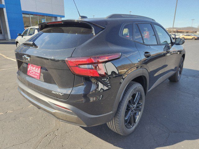 New 2026 Chevrolet Trax ACTIV w/ Driver Confidence Package FWD image 5