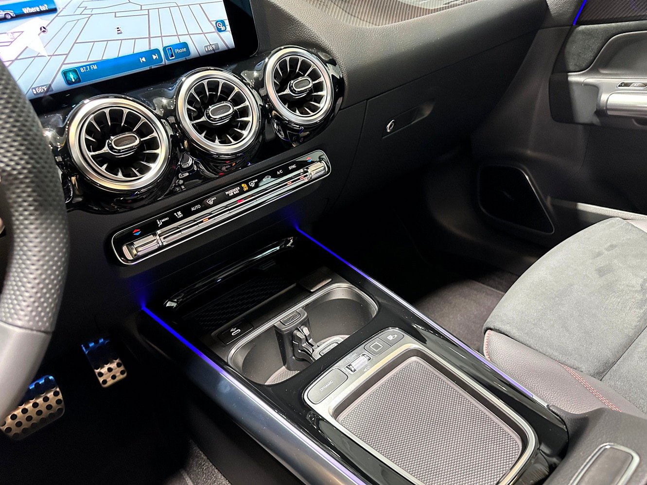 Certified 2026 Mercedes-Benz GLA 35 AMG 4MATIC image 27