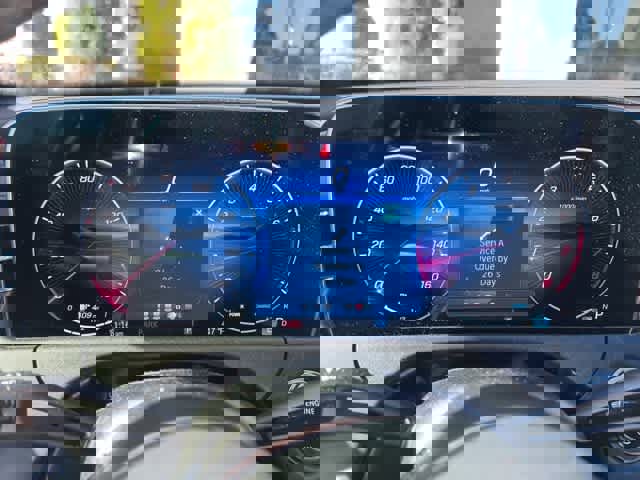 Used 2025 Mercedes-Benz E 350 4MATIC Sedan image 20