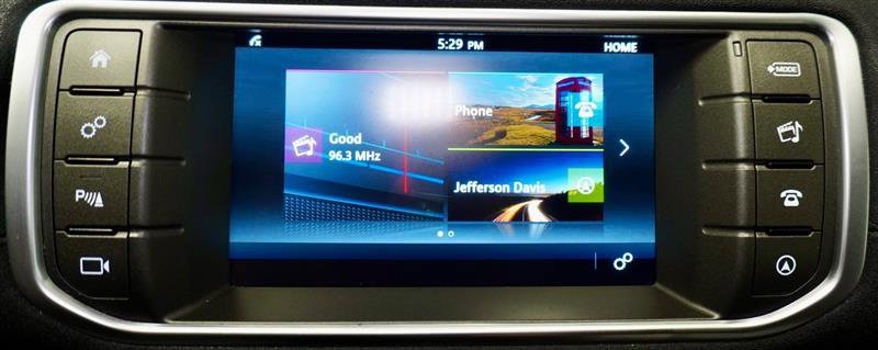 Used 2017 Land Rover Range Rover Evoque SE image 16