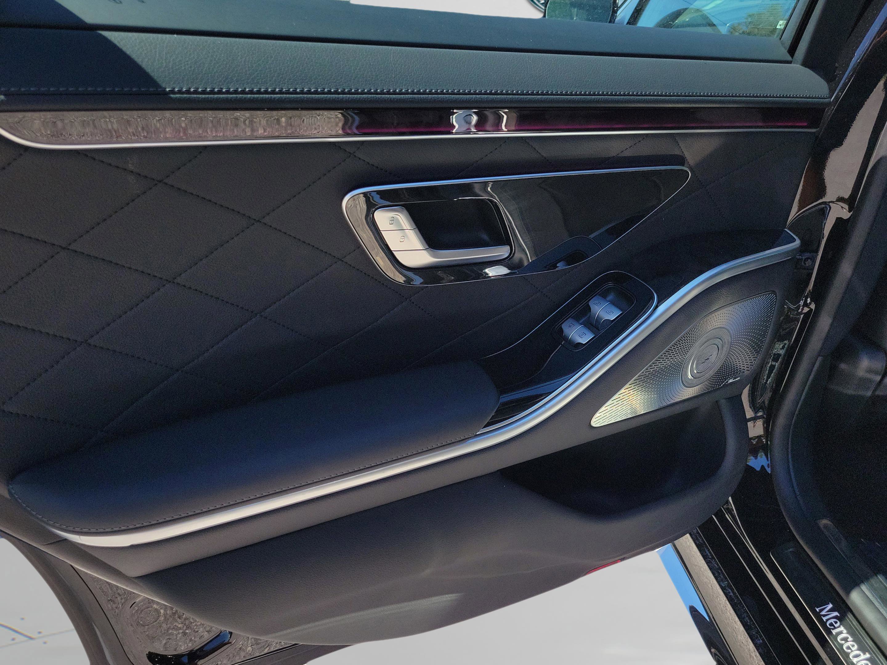 Certified 2026 Mercedes-Benz S 580e 4MATIC Sedan image 11