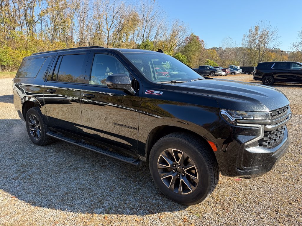 Used 2022 Chevrolet Suburban Z71 w/ Luxury Package AWD/4WD image 7