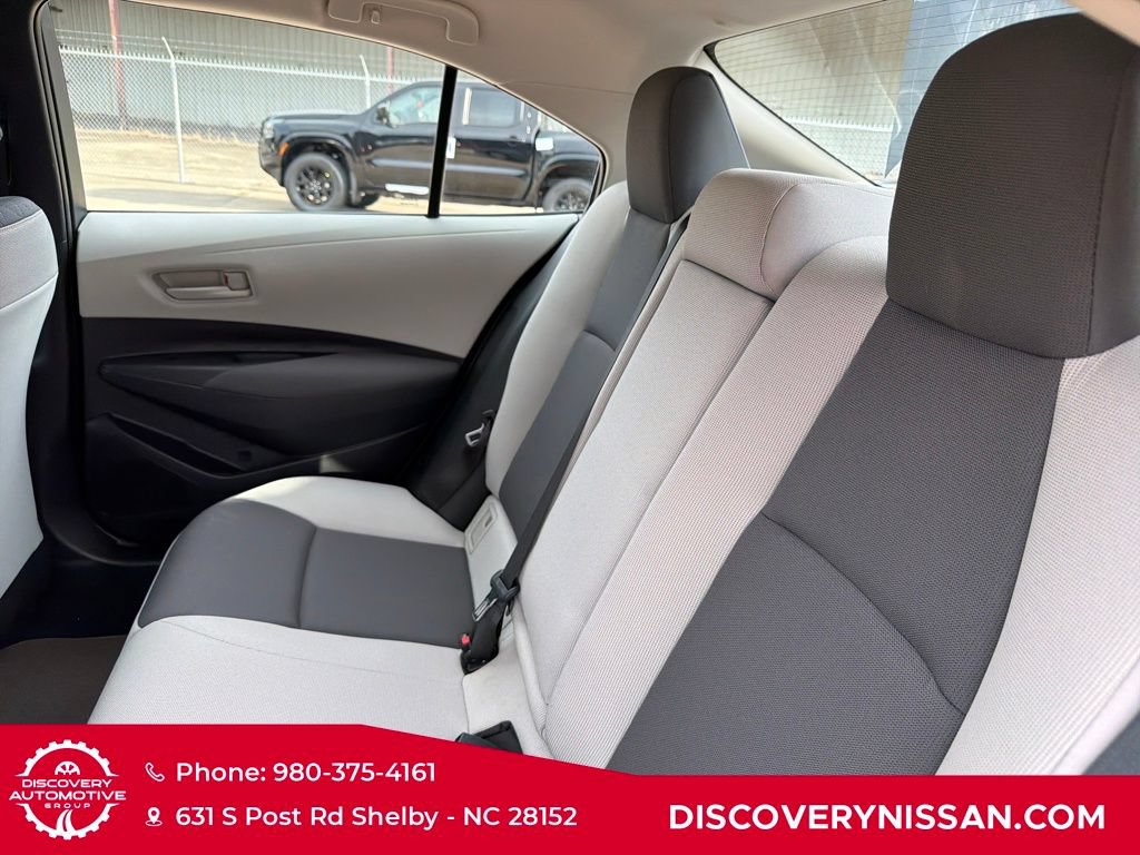 Used 2026 Toyota Corolla LE FWD image 28
