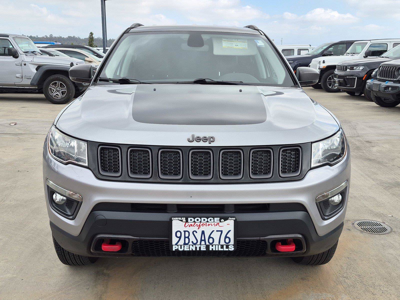 Used 2020 Jeep Compass Trailhawk AWD/4WD image 2