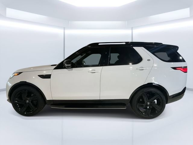 Used 2025 Land Rover Discovery Dynamic SE image 2