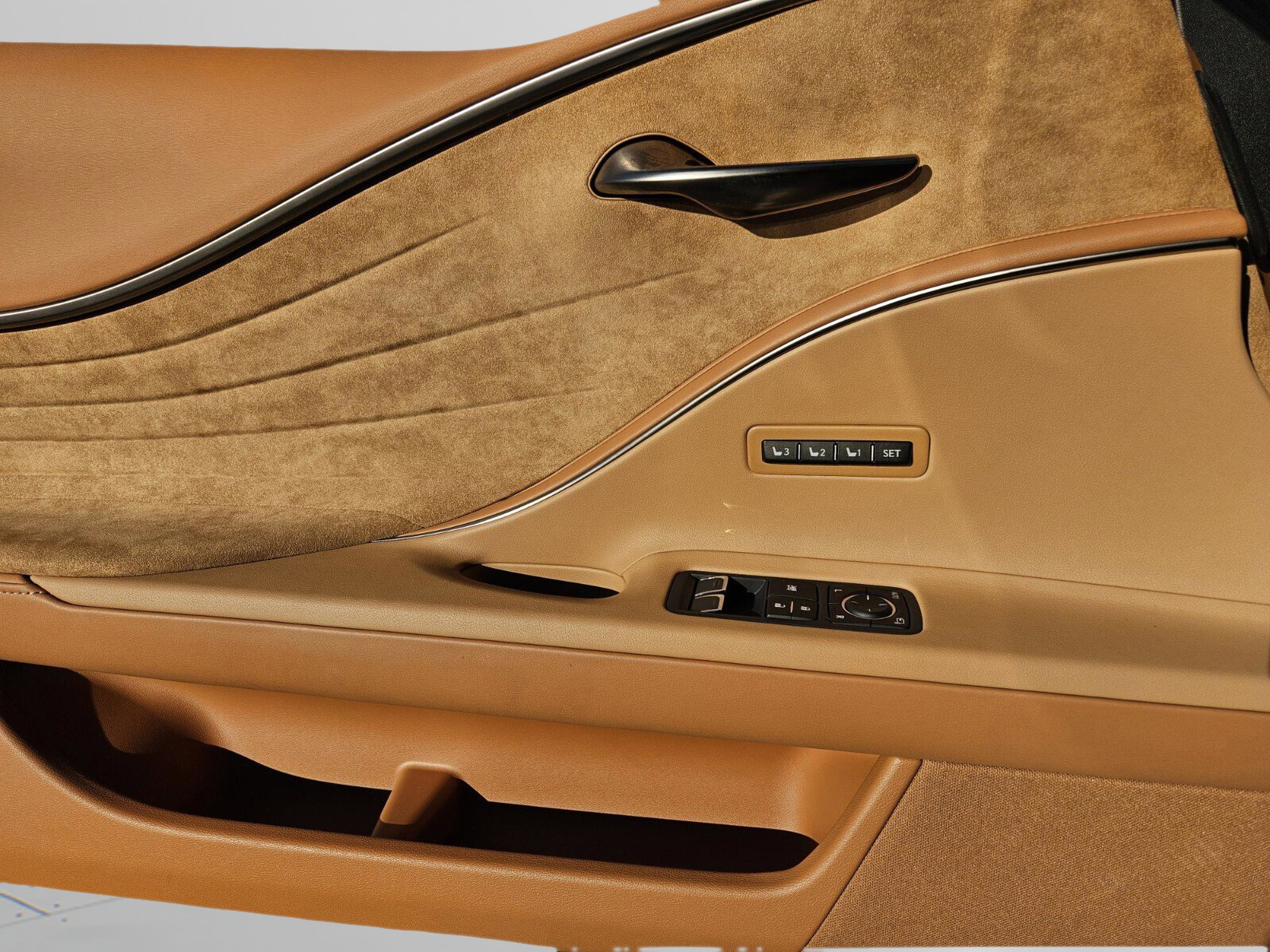 Used 2025 Lexus LC 500 Coupe image 27