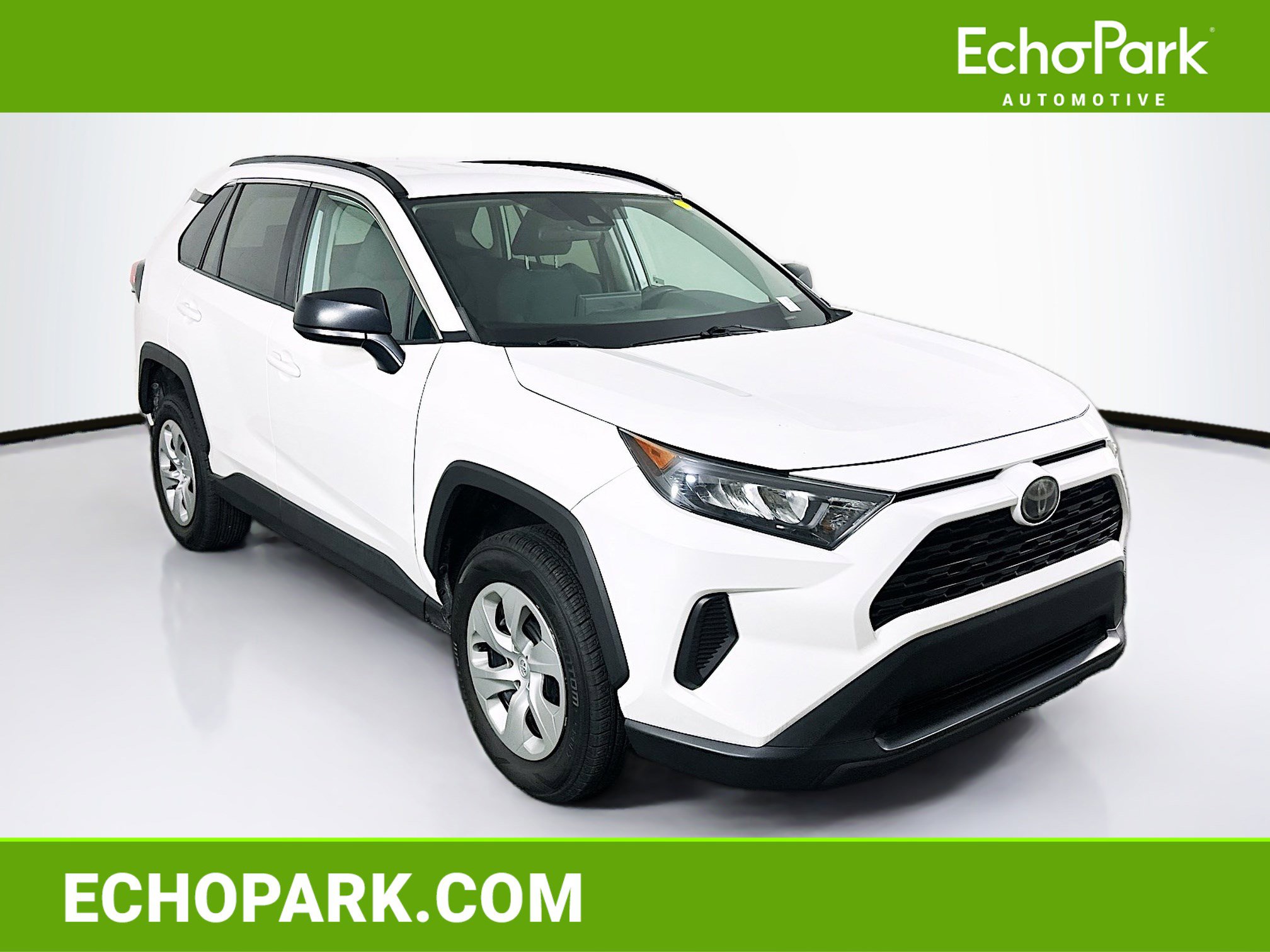 Used 2020 Toyota RAV4 LE FWD image 1