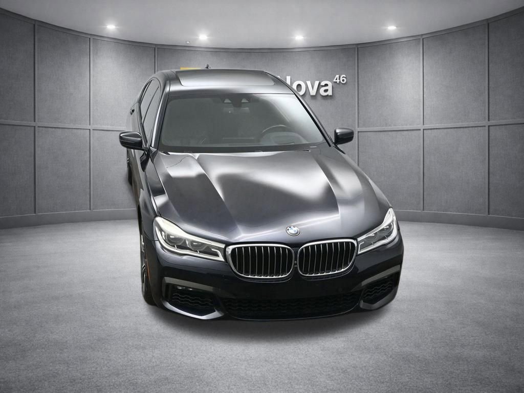 Used 2019 BMW 750i image 59