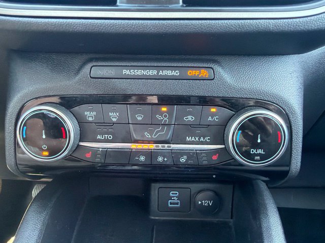 Used 2022 Ford Escape SE w/ Cold Weather Package FWD image 28