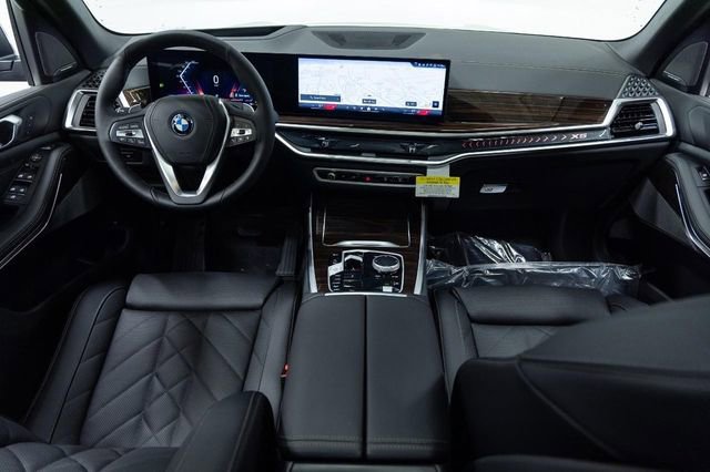 New 2026 BMW X5 xDrive50e w/ Premium Package image 23