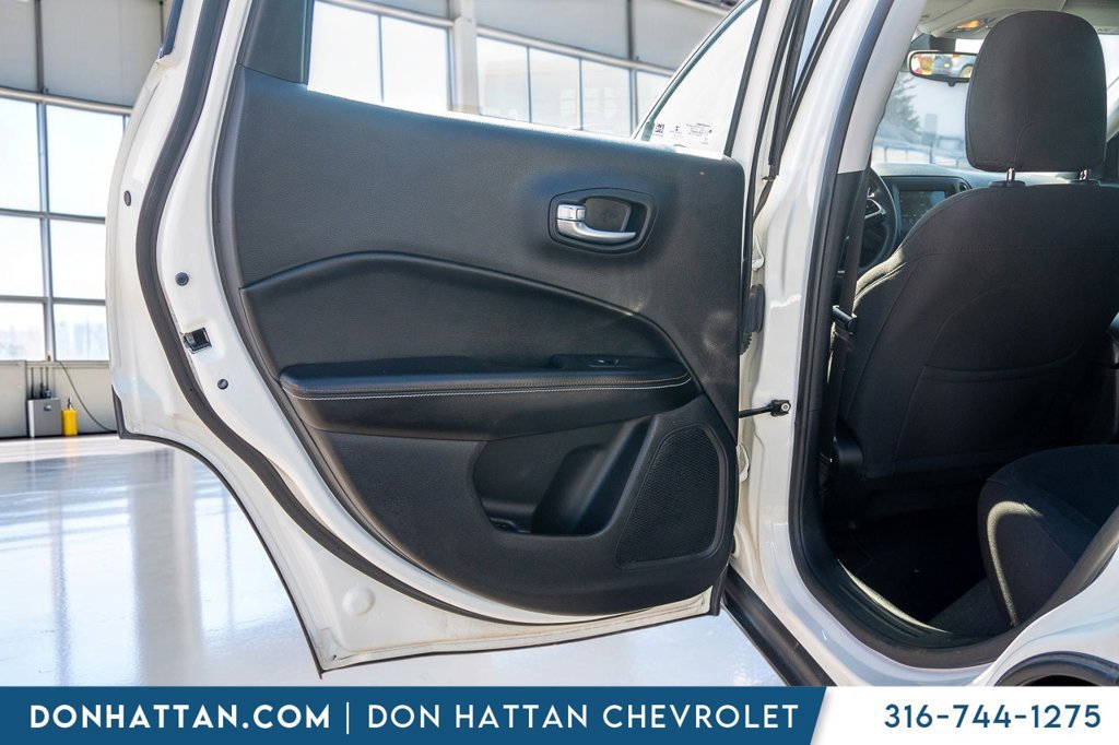 Used 2021 Jeep Compass Sport FWD image 15